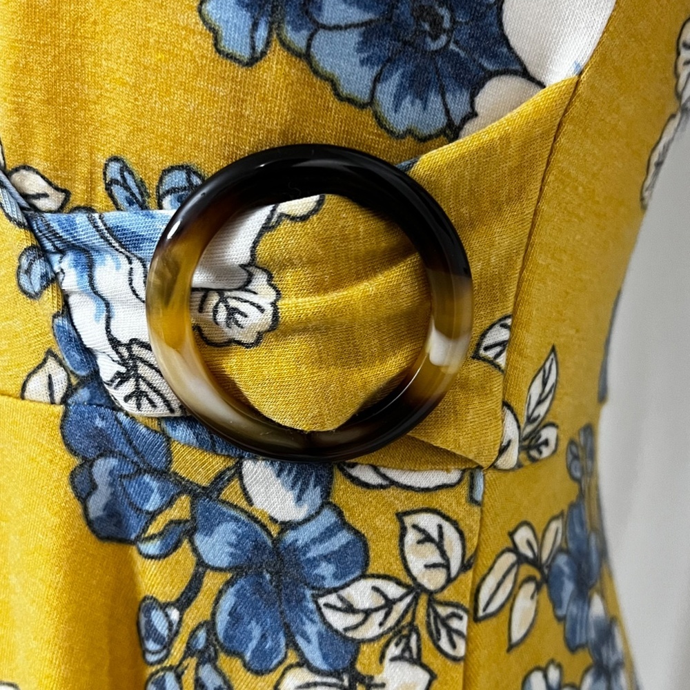 NWT IN Floral Mock Wrap Floral Dress - Picture 7 of 10
